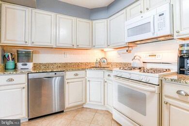 102 Mill Run E, Hightstown, NJ 08520 - photo 7