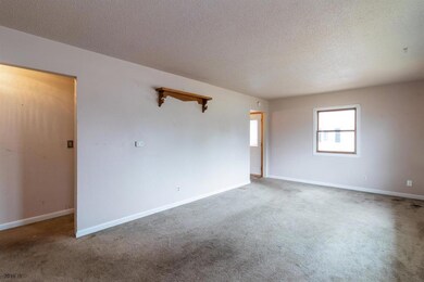 7810 SW 9th St, Des Moines, IA 50315 - photo 3