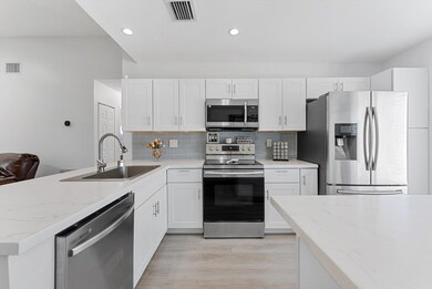 5469 Bonky Ct, West Palm Beach, FL 33415 - photo 5