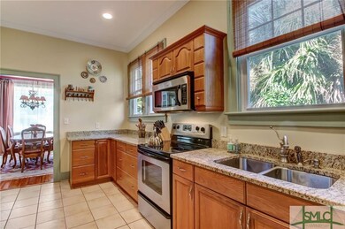 630 Maupas Ave, Savannah, GA 31401 - photo 7