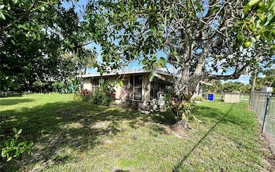 29761 SW Allen St, Okeechobee, FL 34974 - photo 3