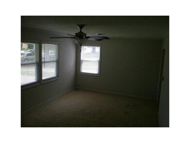 Living Room-L2.