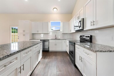 2612 Dove Trail, Granbury, TX 76048 - photo 3