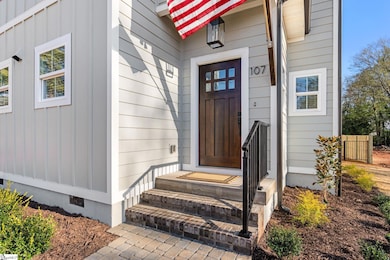 107 Potomac Ave, Greenville, SC 29605 - photo 3