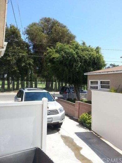 SIDE ENTRANCE WITH NEW PRIVATE GATE