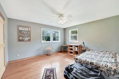 Bedroom, huge closet space