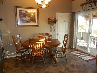 1250 Morningside Ln, Klamath Falls, OR 97603 - photo 6