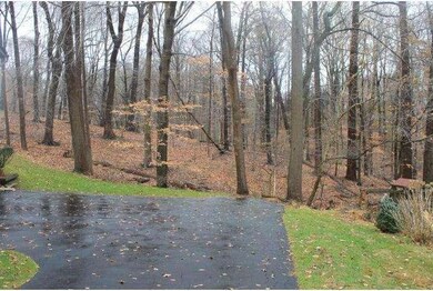 201 Fawnhill Rd, Broomall, PA 19008 - photo 2