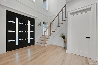 267 Sprucewood Dr, Levittown, NY 11756 - photo 5