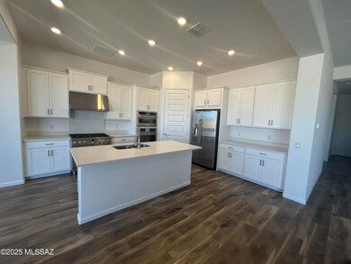 13975 N Crooked Creek Dr, Marana, AZ 85658 - photo 3