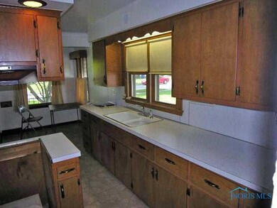 930 Southover Rd, Toledo, OH 43612 - photo 6