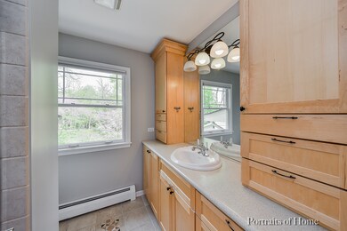 1S515 Hawthorne Ln, Wheaton, IL 60189 - photo 6