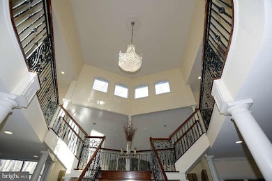 8146 Old Dominion Dr, McLean, VA 22102 - photo 5