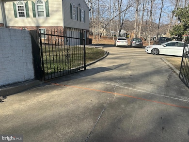 7804 Tayloe Dr, Manassas, VA 20112 - photo 2