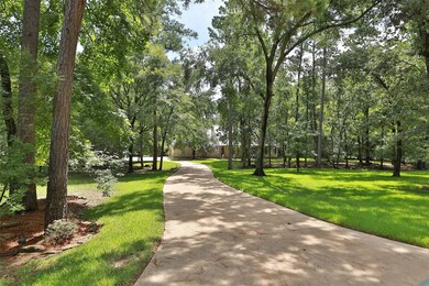 36832 Meadow Creek Ct, Magnolia, TX 77355 - photo 2