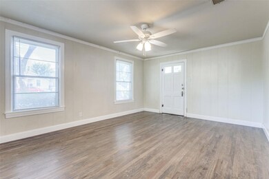 518 W Bullock St, Denison, TX 75020 - photo 6