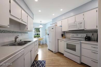 17467 N Del Webb Blvd unit 39, Sun City, AZ 85373 - photo 2