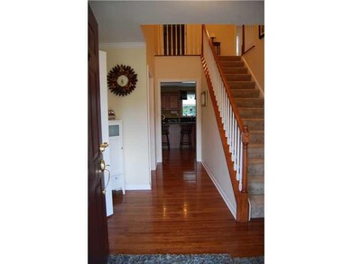 Entry/Foyer.