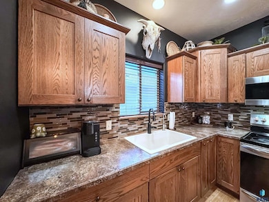 305 Spring Place, Brandon, SD 57005 - photo 7