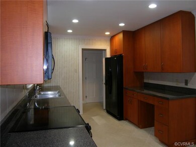 Kitchen Renovation! Lots of counter space!