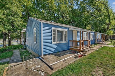 1003 W College St, Independence, MO 64050 - photo 5