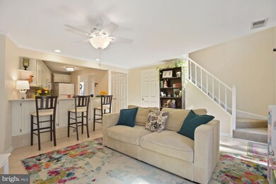 2053 Whisperwood Glen Ln, Reston, VA 20191 - photo 3