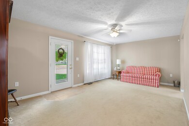 3042 Desoto Way, Columbus, IN 47203 - photo 4