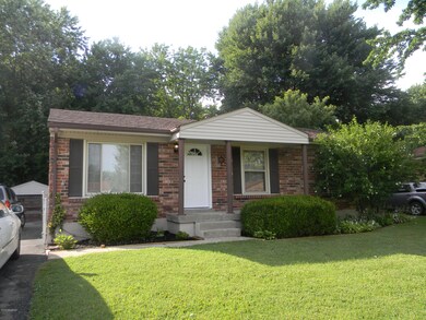 9218 Pagoda Dr, Louisville, KY 40229 - photo 2