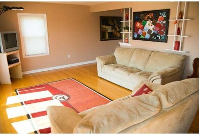 212 W 40th St, Reading, PA 19606 - photo 3