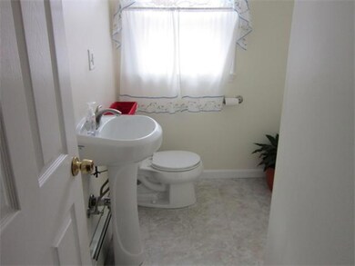 12 Couch St, Taunton, MA 02780 - photo 5