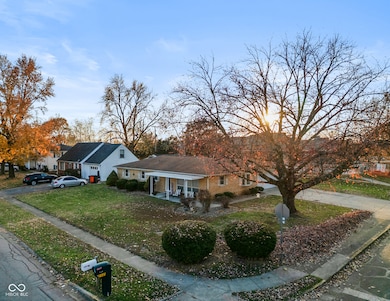 2132 Timbercrest Dr, Columbus, IN 47203 - photo 2