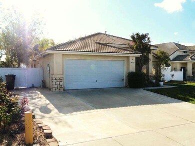 Wide driveway and paved side yards for RV Parking 