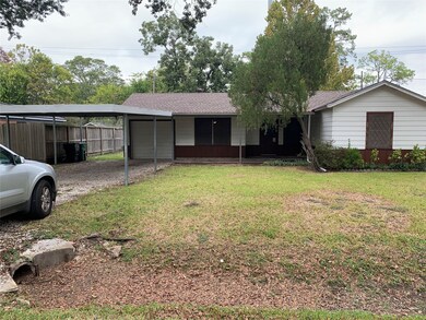 405 Twin Oaks St, Houston, TX 77076 - photo 2