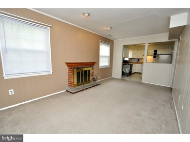 204 Burnamwood Dr, Mount Laurel, NJ 08054 - photo 6