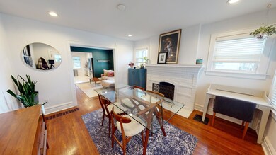 Dining Room-585-E-Kossuth-St-01082023_09