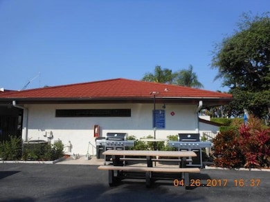 110 Half Moon Cir unit E2, Hypoluxo, FL 33462 - photo 7