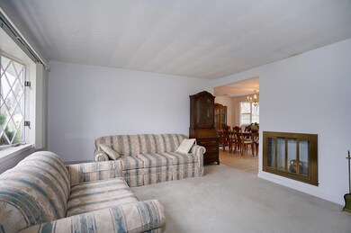 114 Fenwick St, Framingham, MA 01701 - photo 3