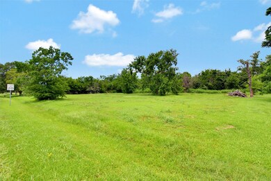 102 Canal Dr, Friendswood, TX 77546 - photo 3