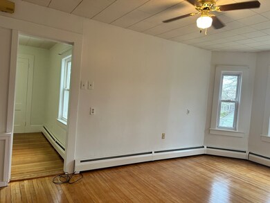 17 Lincoln St unit 2, Greenfield, MA 01301 - photo 5