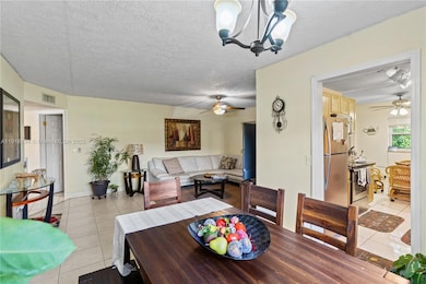 8000 Lagos de Campo Blvd unit A104, Tamarac, FL 33321 - photo 7