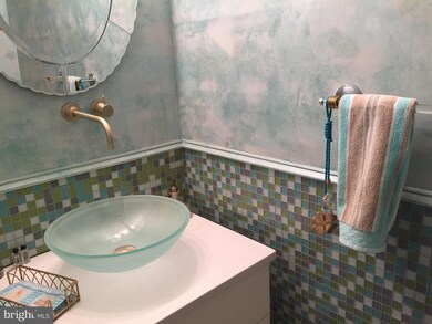 7519 Bradley Blvd, Bethesda, MD 20817 - photo 2