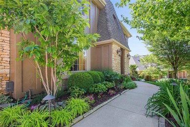 Picture your guests entering down this sidewalk!
