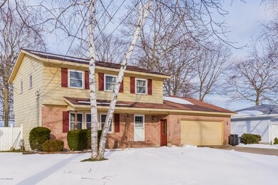 005-Front_View-2286673-medium