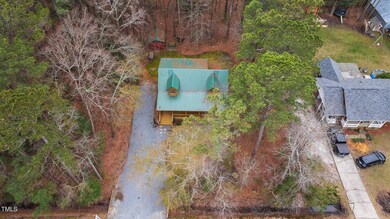 235 W Grove St, Newton Grove, NC 28366 - photo 5