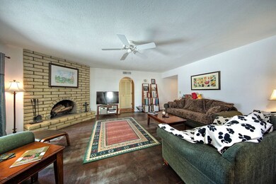 10609S42ndst006