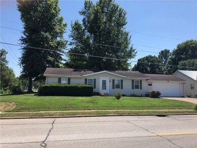 1201 W Temple Ave, Effingham, IL 62401 - photo 3