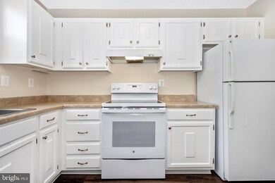 1064 E Thornhill Place, Frederick, MD 21703 - photo 7