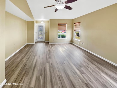 11661 Pleasant Creek Dr, Jacksonville, FL 32218 - photo 4