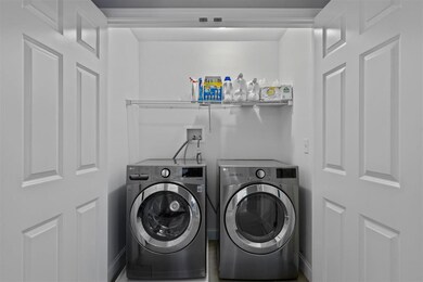 261 E Dunbarton Rd, Goffstown, NH 03045 - photo 4