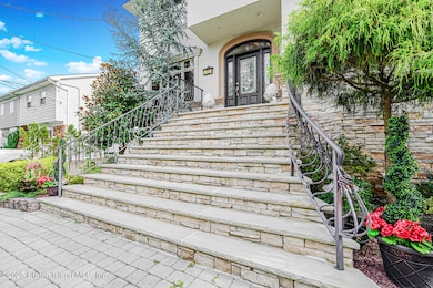 42 Mosely Ave, Staten Island, NY 10312 - photo 4